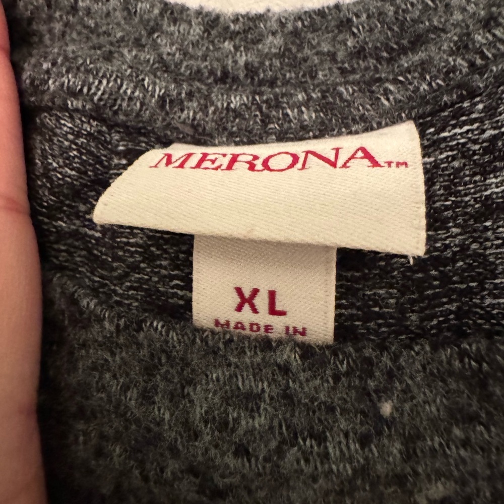 Grey Sweater Size XL - Picture 2 of 3
